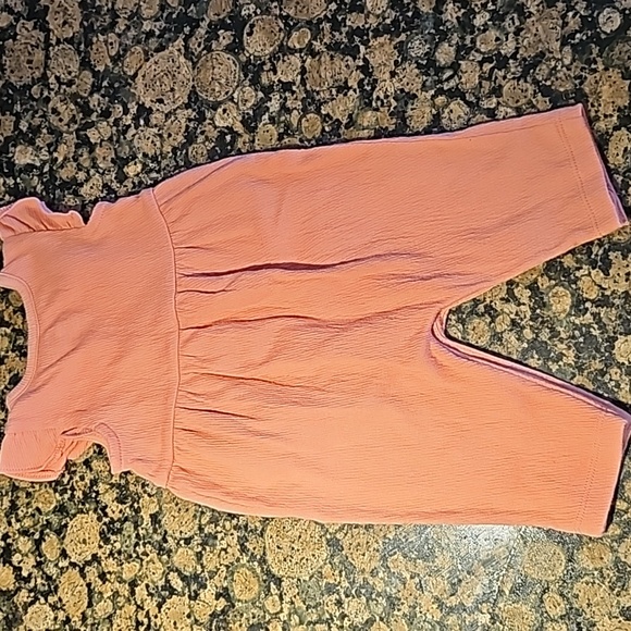 $3for12$$$Bundle 2 spring/summer 3 month sleeveless pants onesies - Picture 4 of 8